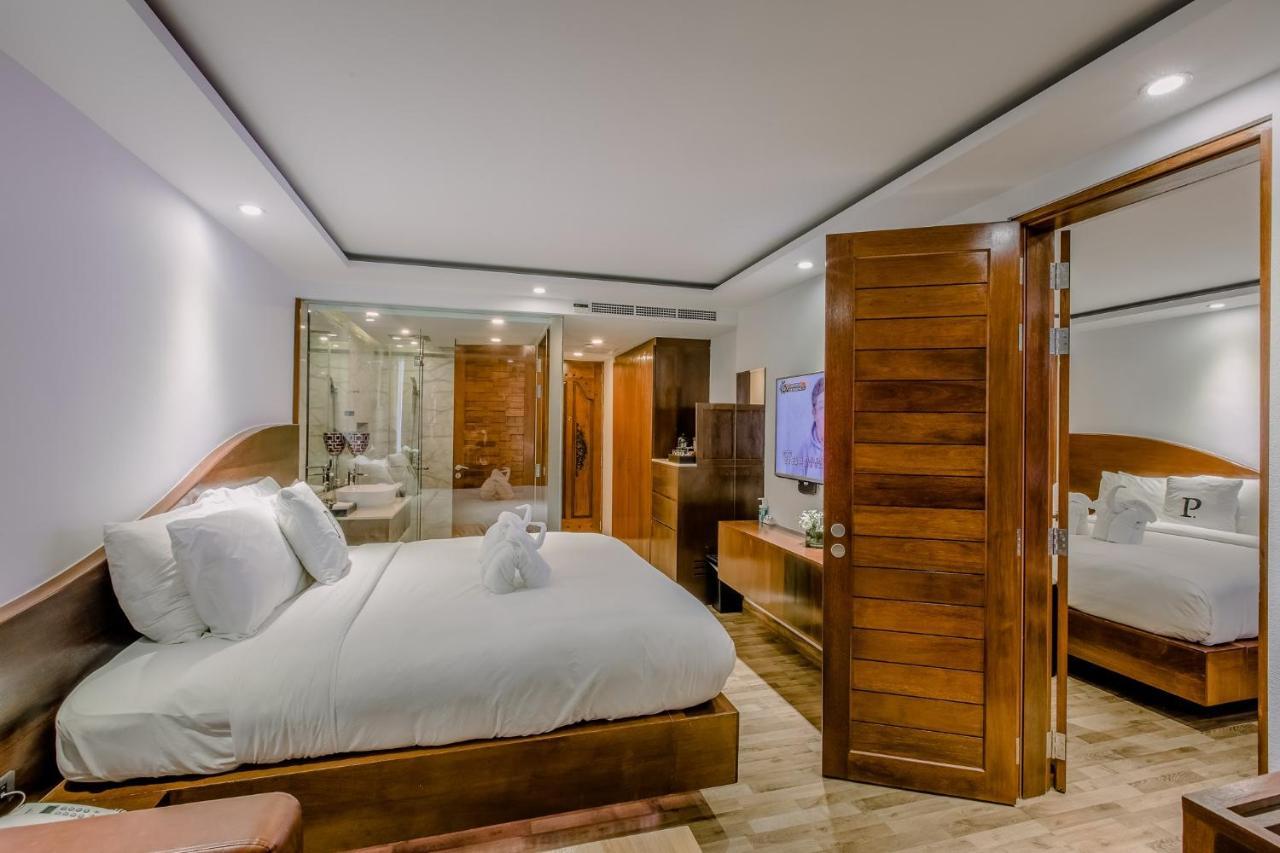The Privilege Hotel Ezra Beach Club Bang Rak Beach  Bagian luar foto