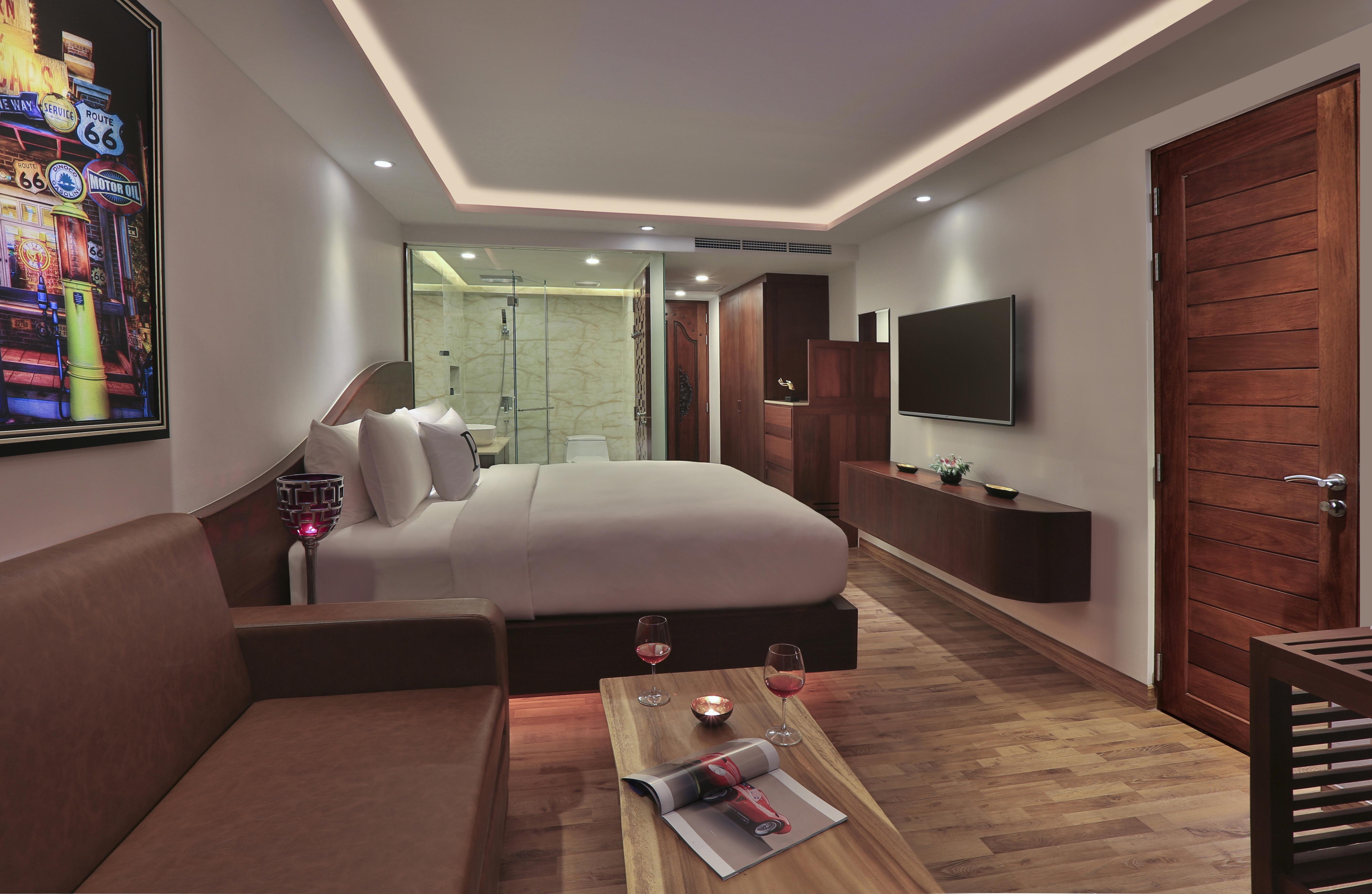 The Privilege Hotel Ezra Beach Club Bang Rak Beach  Bagian luar foto