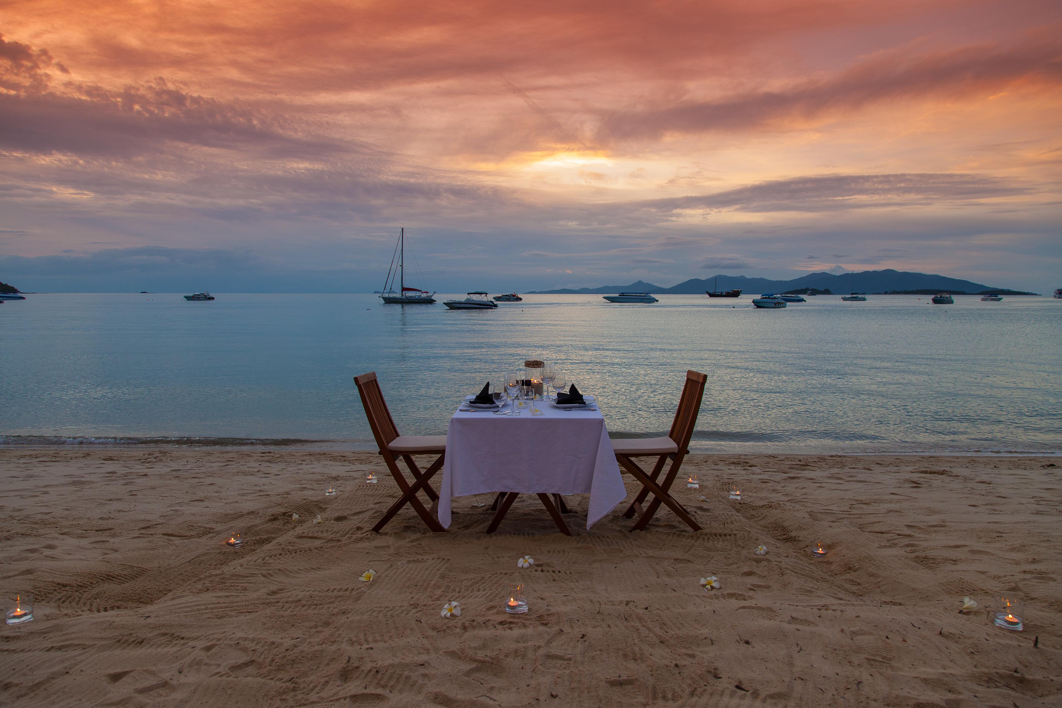 The Privilege Hotel Ezra Beach Club Bang Rak Beach  Bagian luar foto