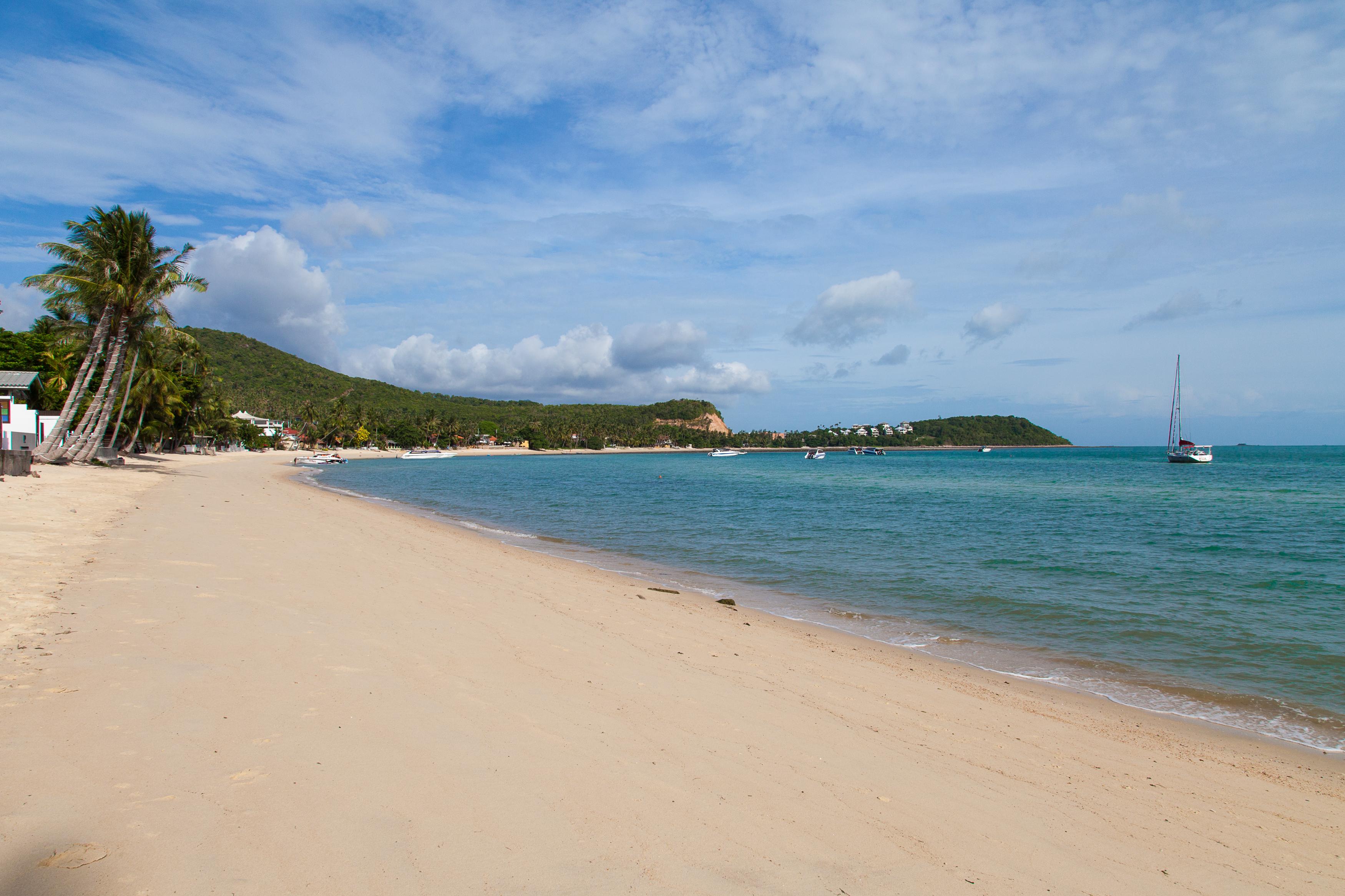 The Privilege Hotel Ezra Beach Club Bang Rak Beach  Bagian luar foto