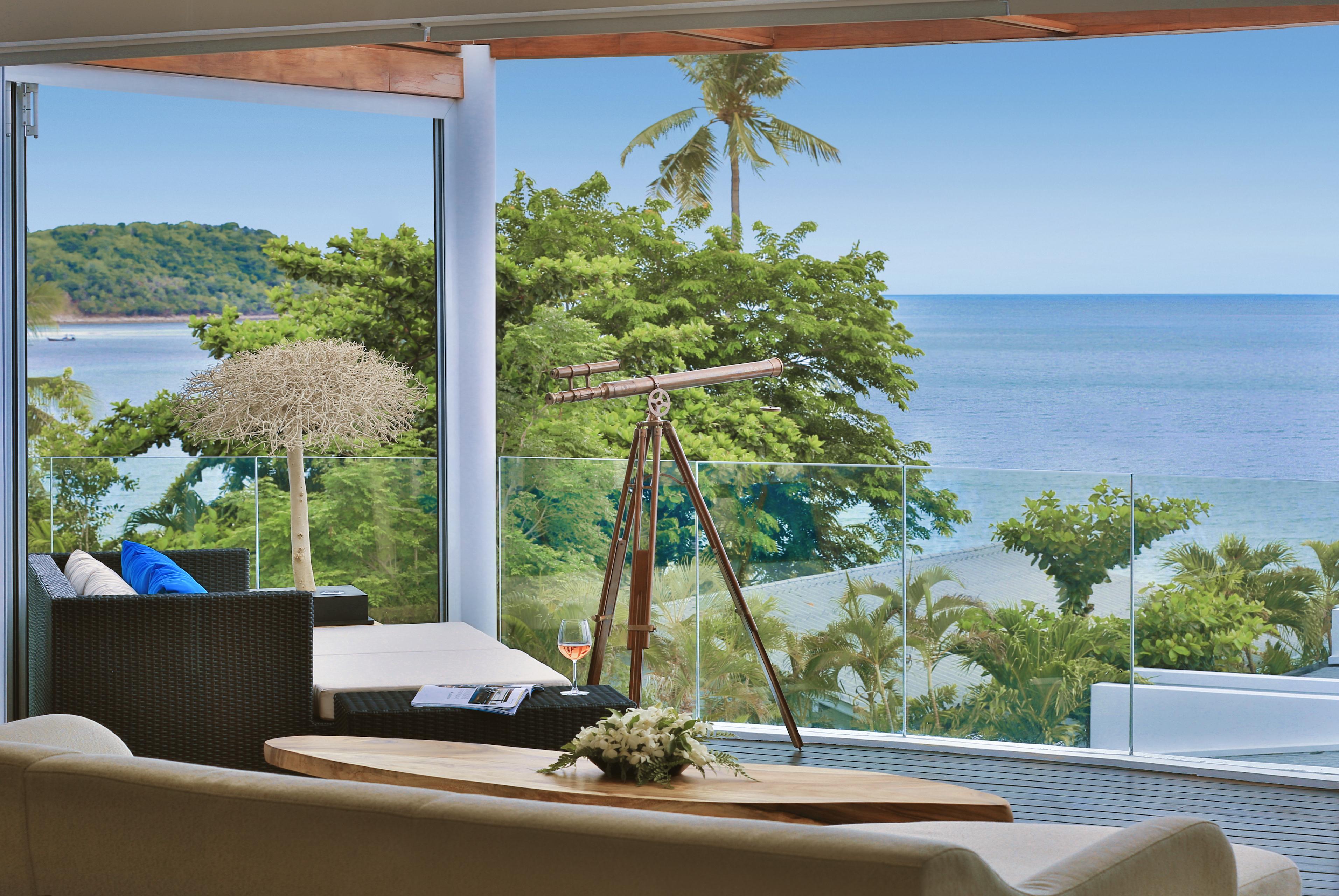 The Privilege Hotel Ezra Beach Club Bang Rak Beach  Bagian luar foto
