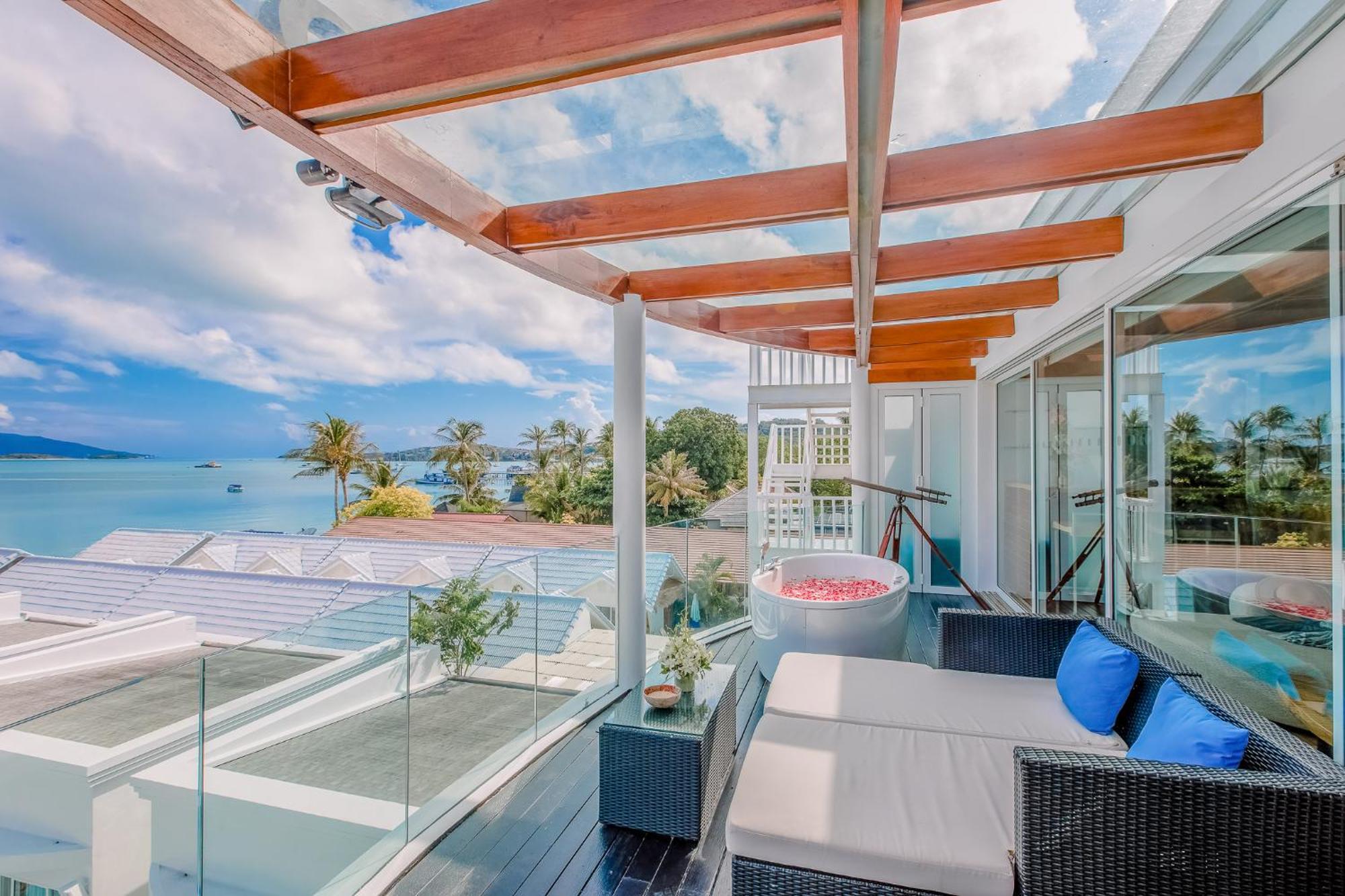 The Privilege Hotel Ezra Beach Club Bang Rak Beach  Bagian luar foto